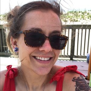 Meet your Posher, Annie